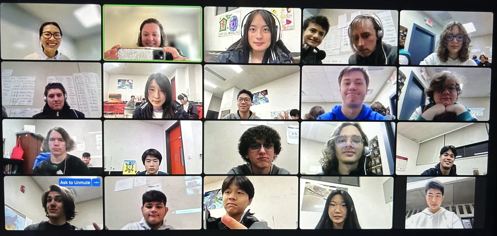 Screenshot of students on Zoom