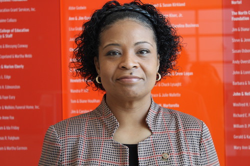 Cyndi Lewis Crenshaw headshot